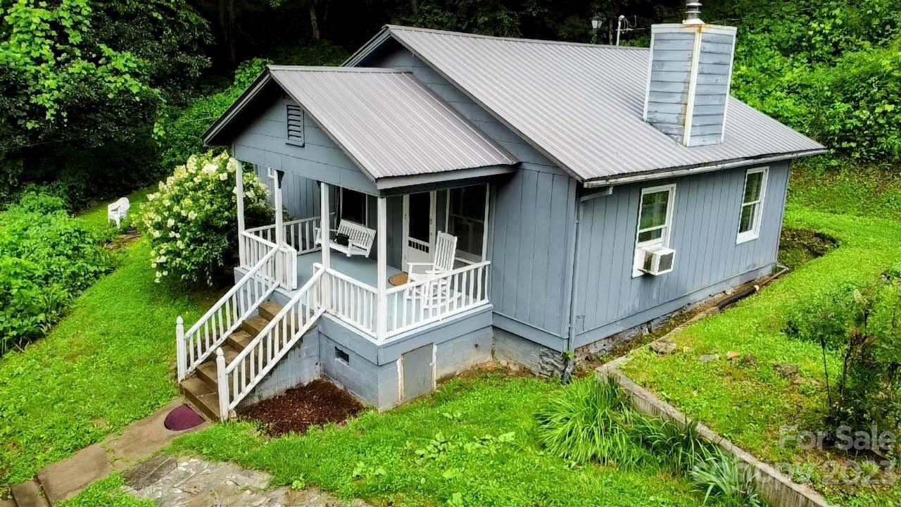 6115 Skyland Drive Sylva NC 28779