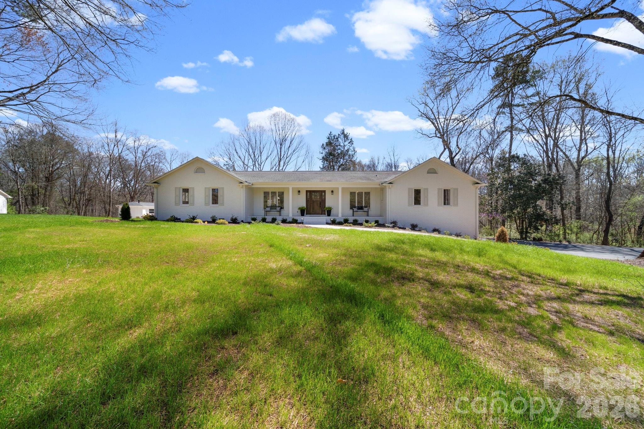 913 Kelly Road Mount Holly NC 28120