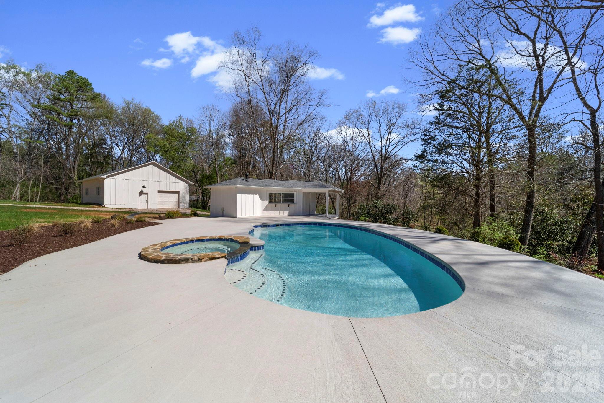 913 Kelly Road Mount Holly NC 28120