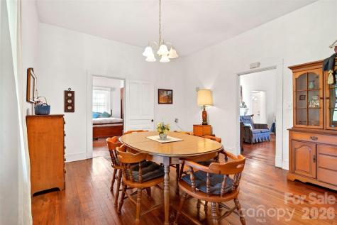 35 Second Street Marion NC 28752