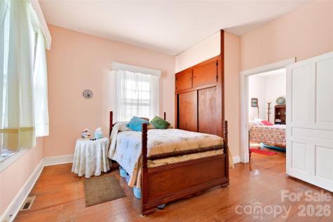 35 Second Street Marion NC 28752
