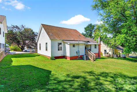 35 Second Street Marion NC 28752