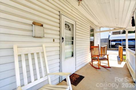 35 Second Street Marion NC 28752