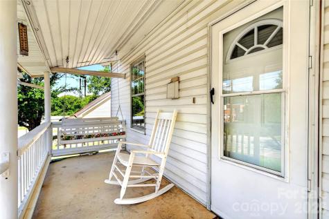 35 Second Street Marion NC 28752