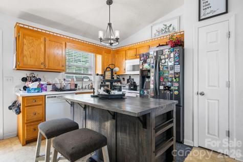 900 Pine Mountain Road Hudson NC 28638