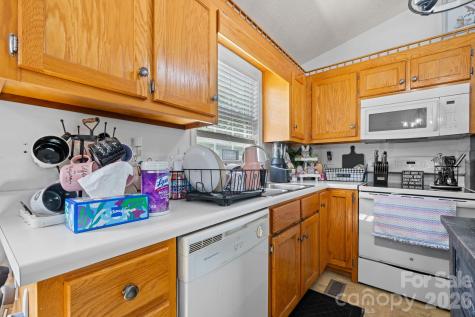 900 Pine Mountain Road Hudson NC 28638