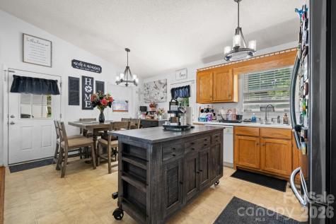 900 Pine Mountain Road Hudson NC 28638