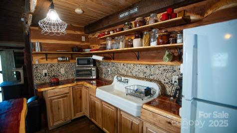 4189 Bristol Place Collettsville NC 28611