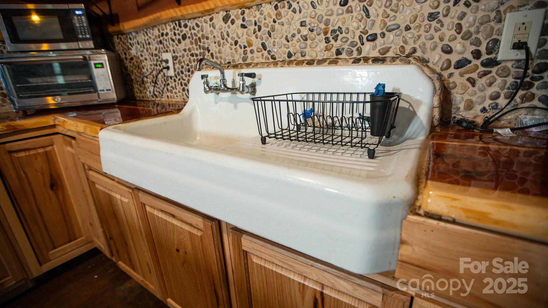 4189 Bristol Place Collettsville NC 28611