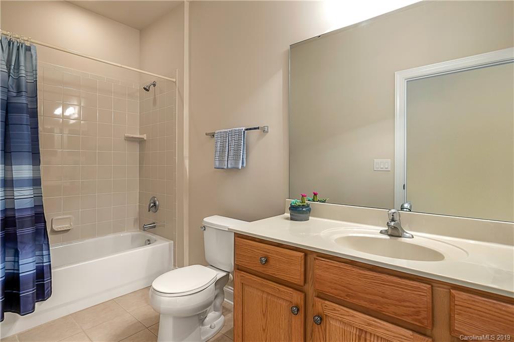 2212 N Castle Court Matthews NC 28105