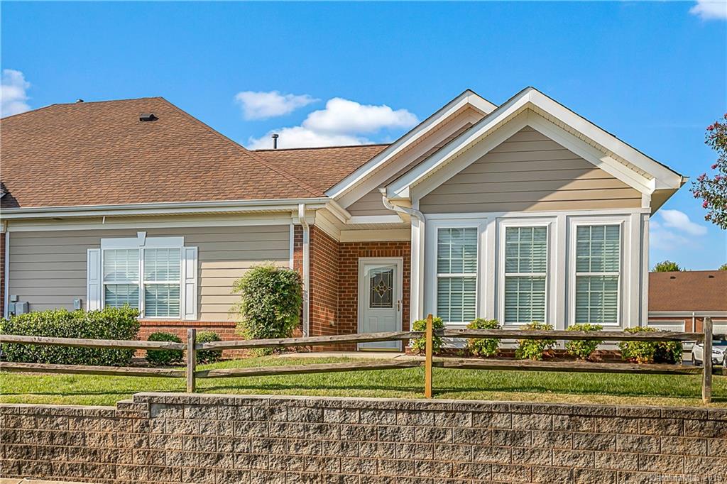 2212 N Castle Court Matthews NC 28105