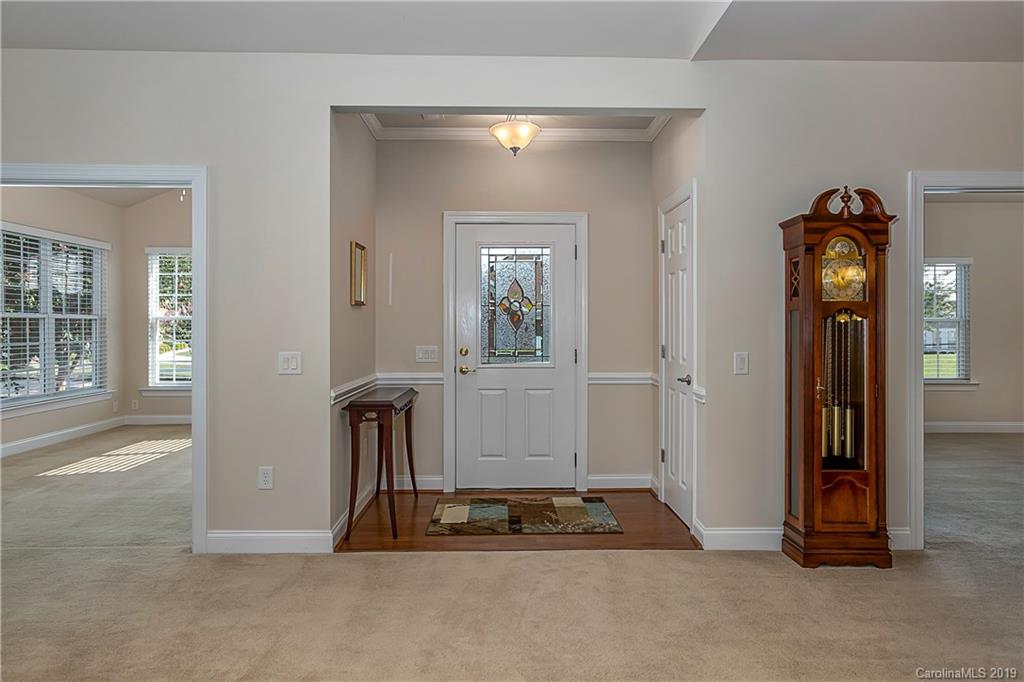 2212 N Castle Court Matthews NC 28105
