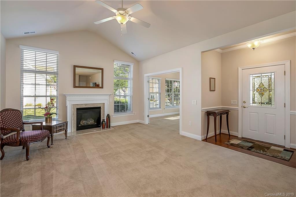 2212 N Castle Court Matthews NC 28105