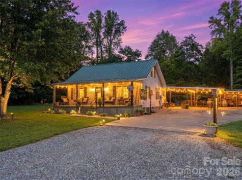 176 + 174 Oak Hollow Road Union Grove NC 28689