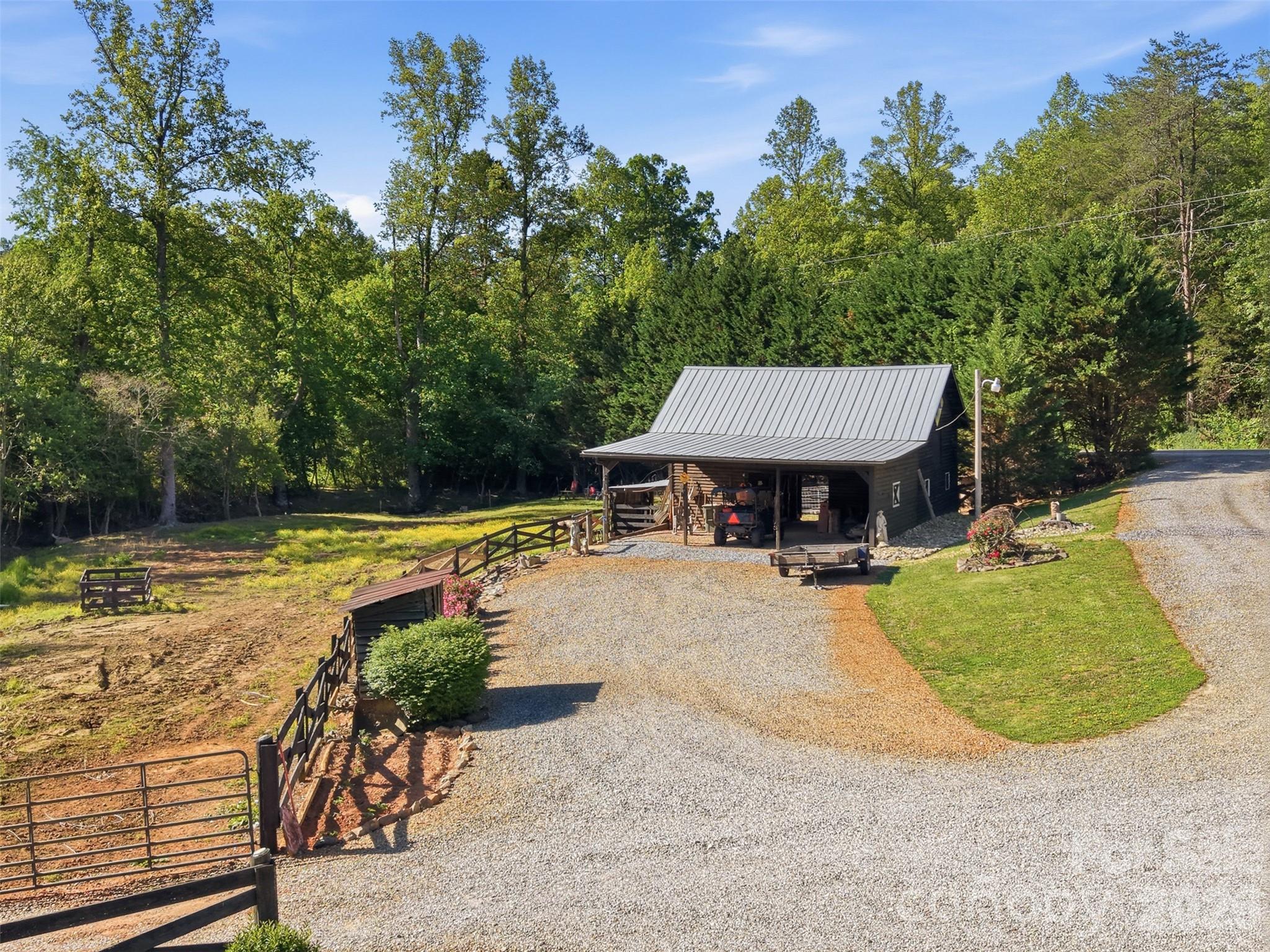 176 + 174 Oak Hollow Road Union Grove NC 28689