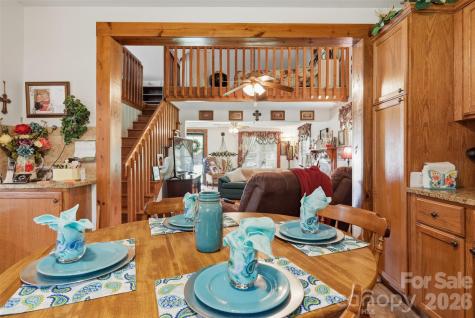 176 + 174 Oak Hollow Road Union Grove NC 28689