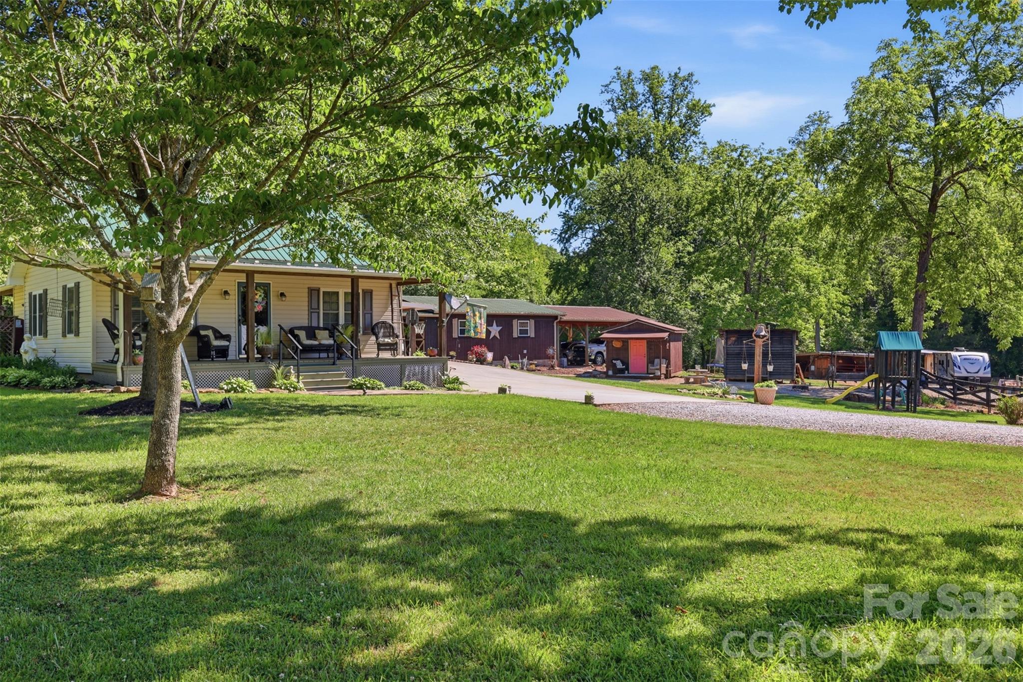 176 + 174 Oak Hollow Road Union Grove NC 28689
