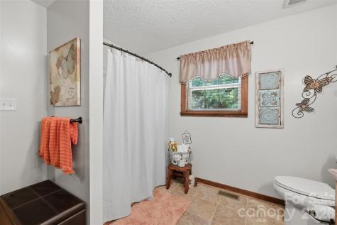 176 + 174 Oak Hollow Road Union Grove NC 28689