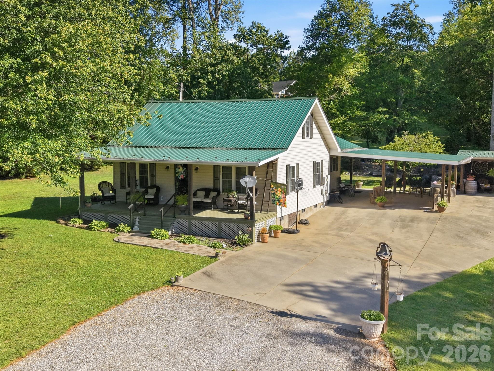 176 + 174 Oak Hollow Road Union Grove NC 28689