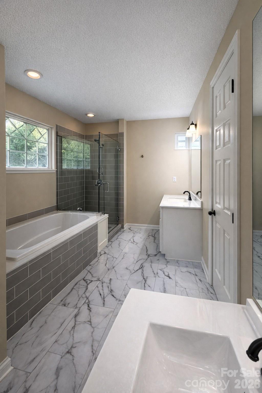 7531 Woodknoll Drive Charlotte NC 28217