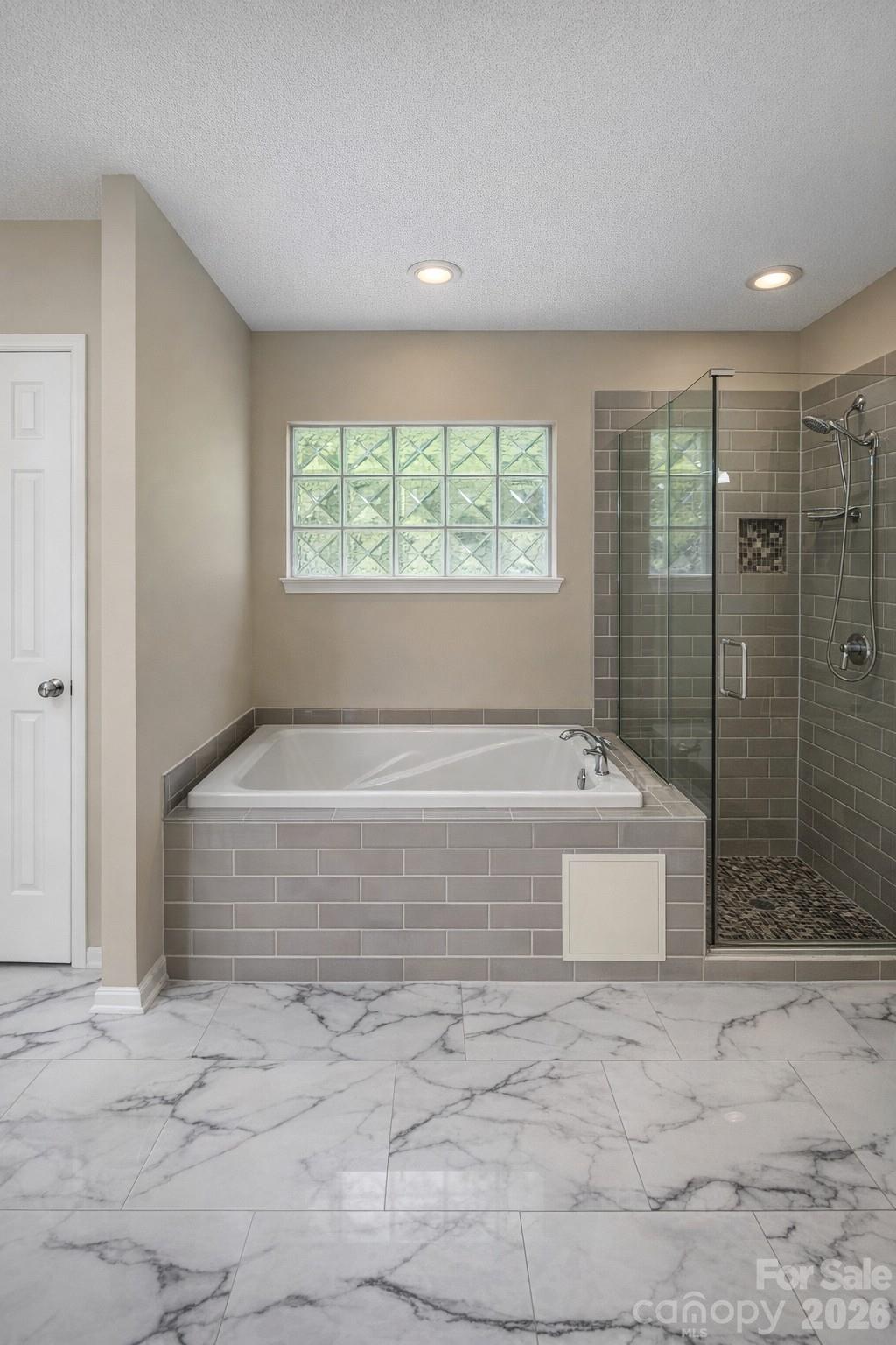 7531 Woodknoll Drive Charlotte NC 28217