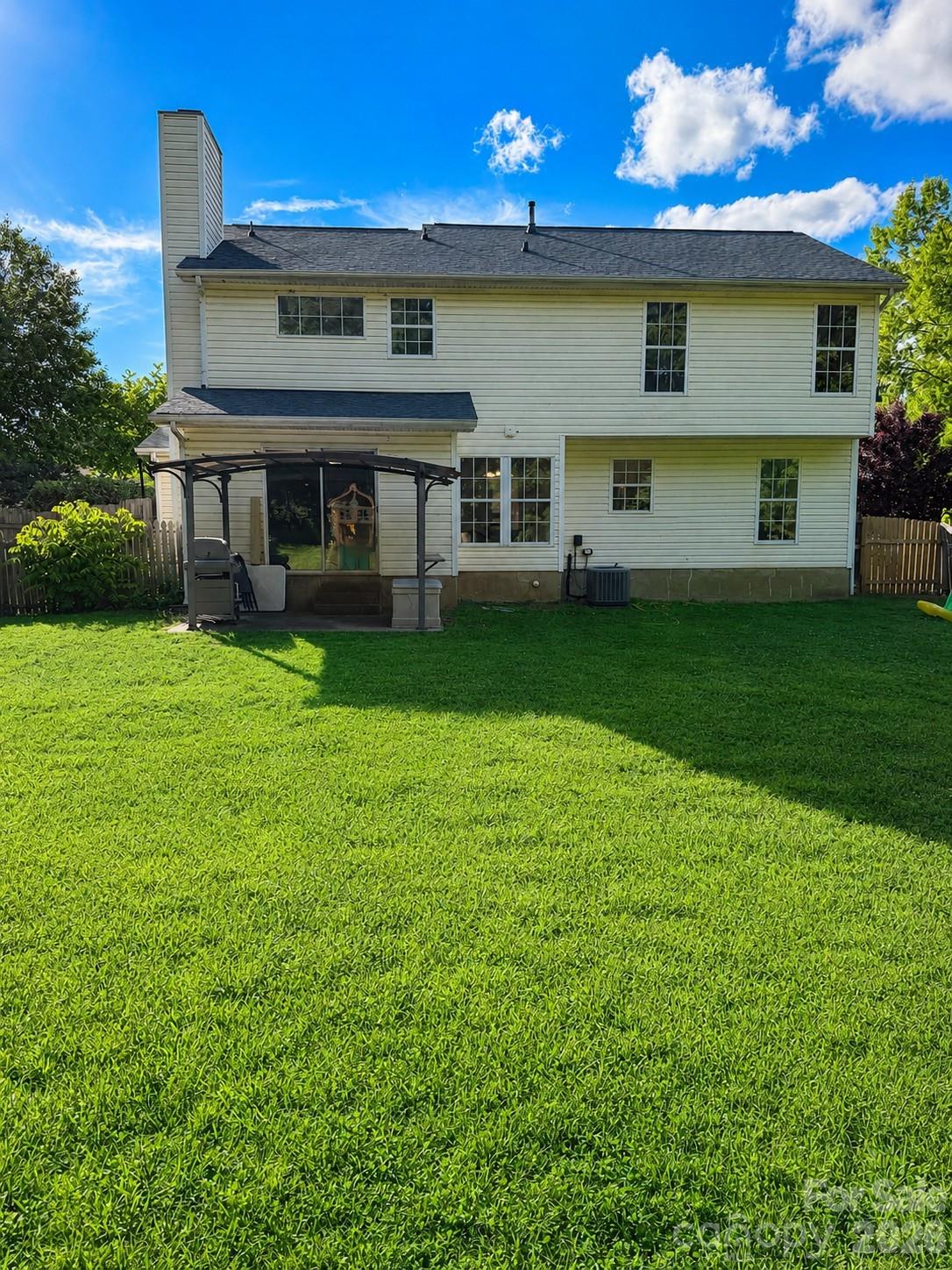 7531 Woodknoll Drive Charlotte NC 28217
