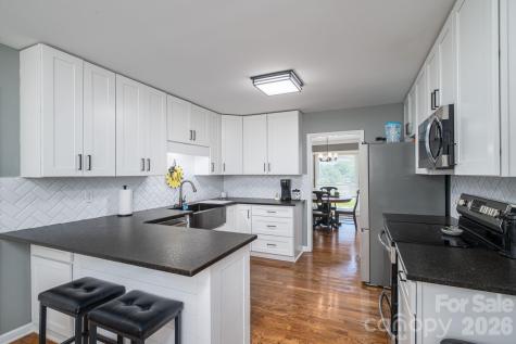 128 Windy Hill Drive Cherryville NC 28021