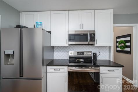 128 Windy Hill Drive Cherryville NC 28021