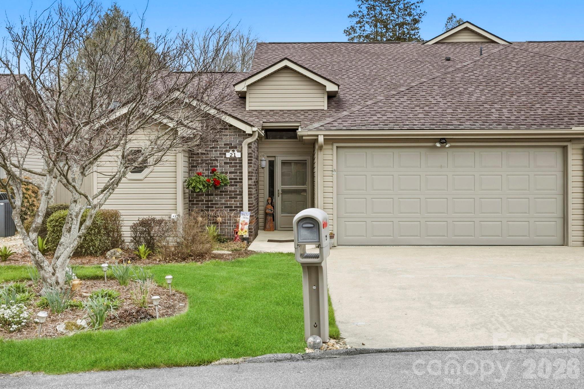 21 Tisha Lane Hendersonville NC 28739