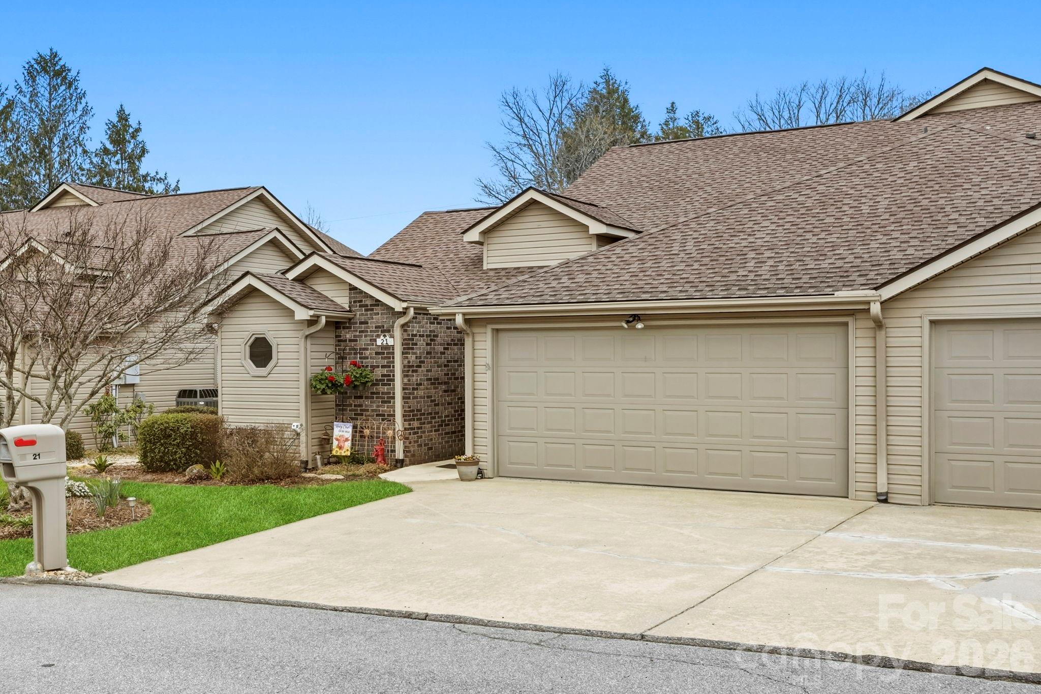 21 Tisha Lane Hendersonville NC 28739