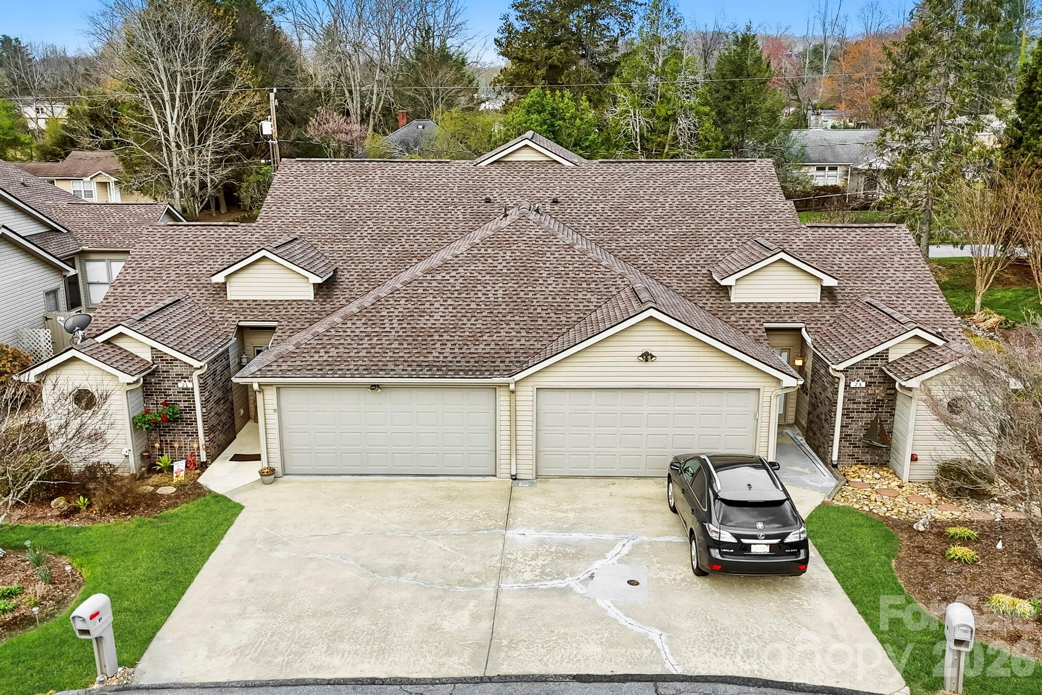21 Tisha Lane Hendersonville NC 28739