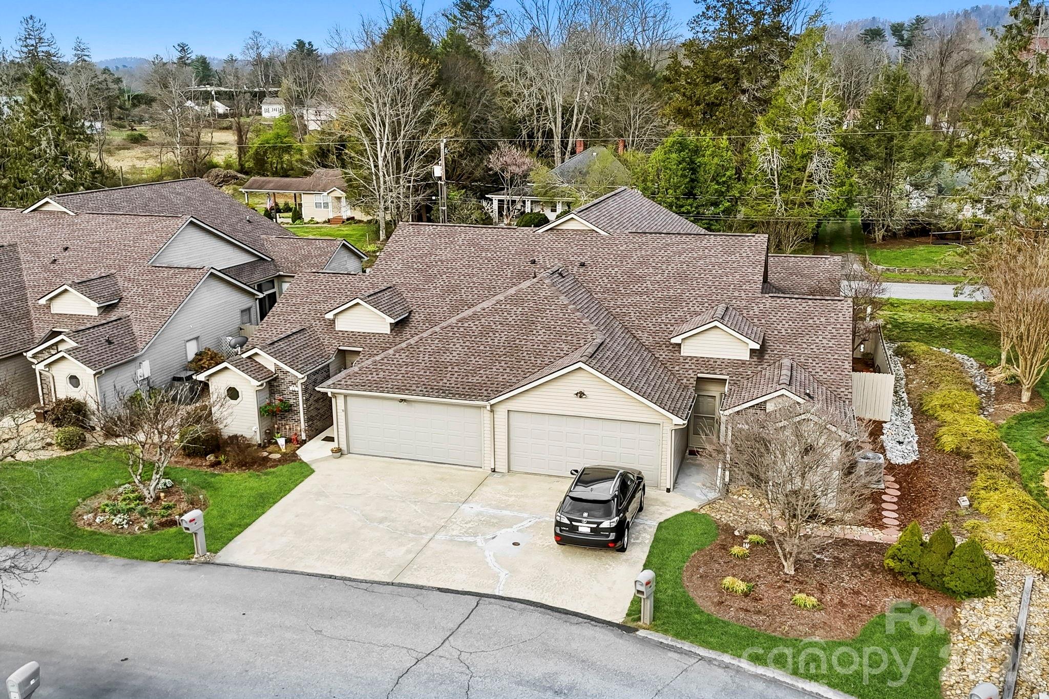 21 Tisha Lane Hendersonville NC 28739