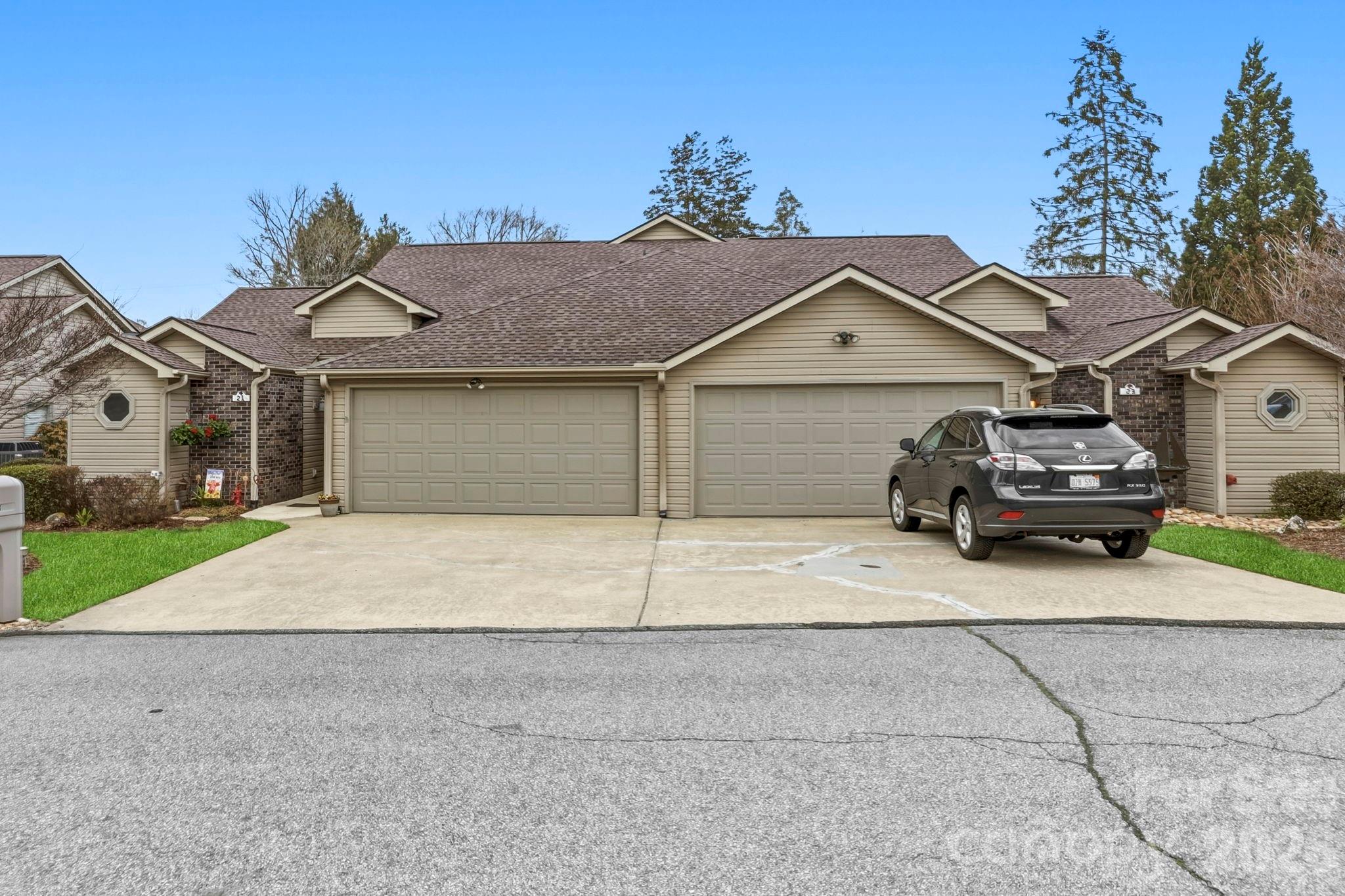 21 Tisha Lane Hendersonville NC 28739