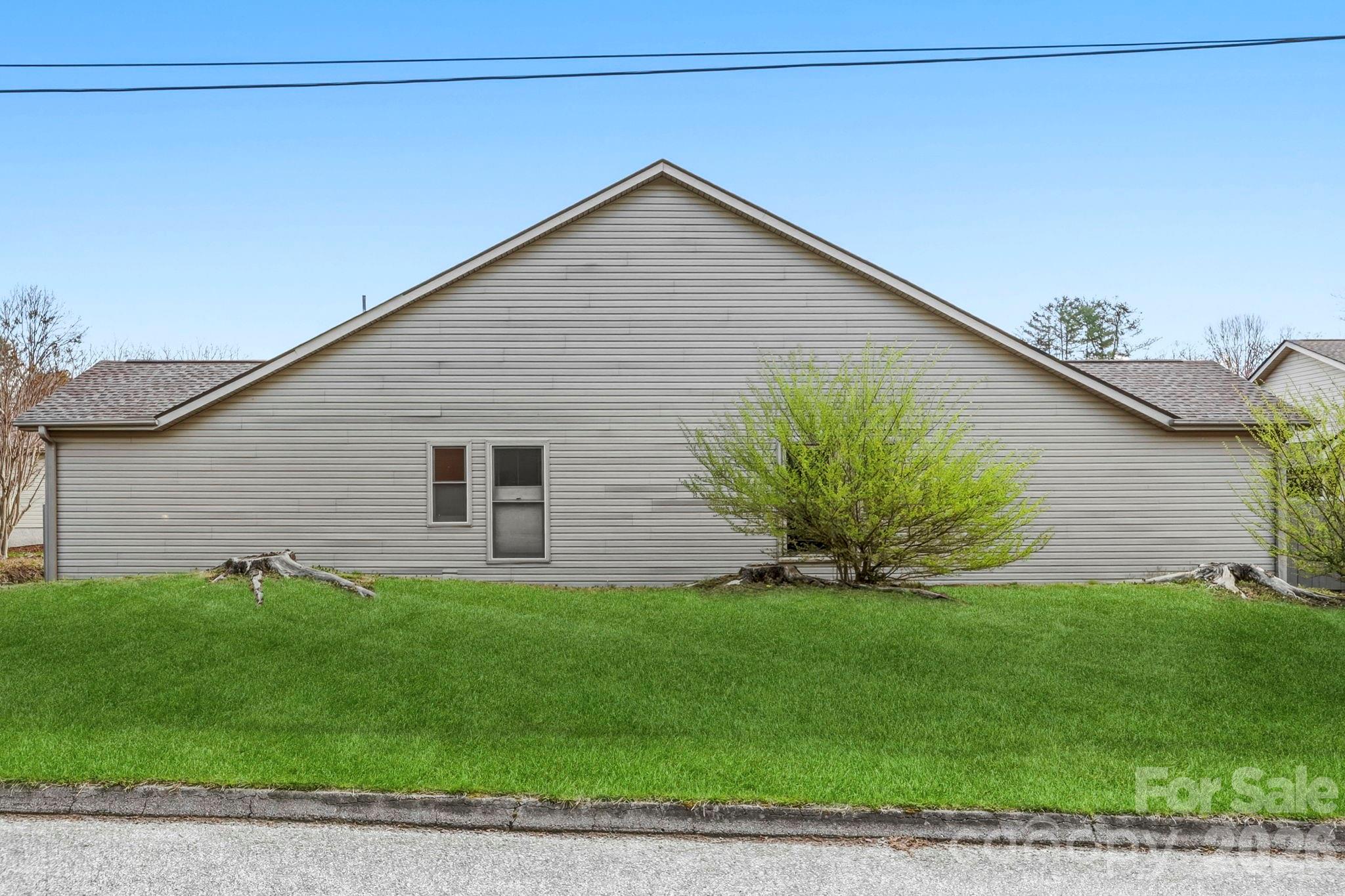 21 Tisha Lane Hendersonville NC 28739