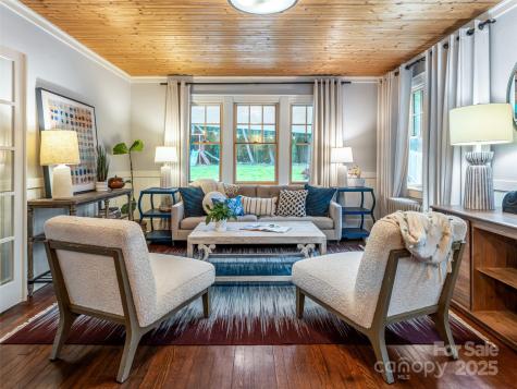 60 Dorchester Avenue Asheville NC 28806