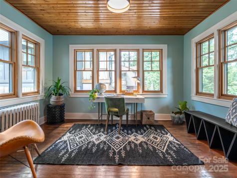 60 Dorchester Avenue Asheville NC 28806