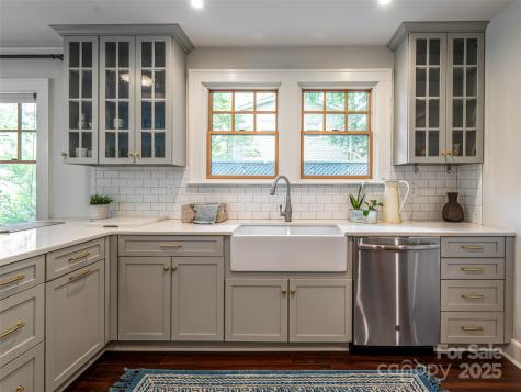 60 Dorchester Avenue Asheville NC 28806