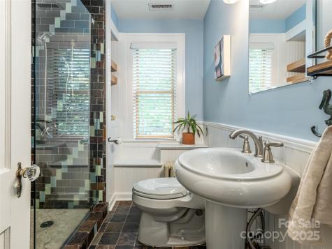 60 Dorchester Avenue Asheville NC 28806