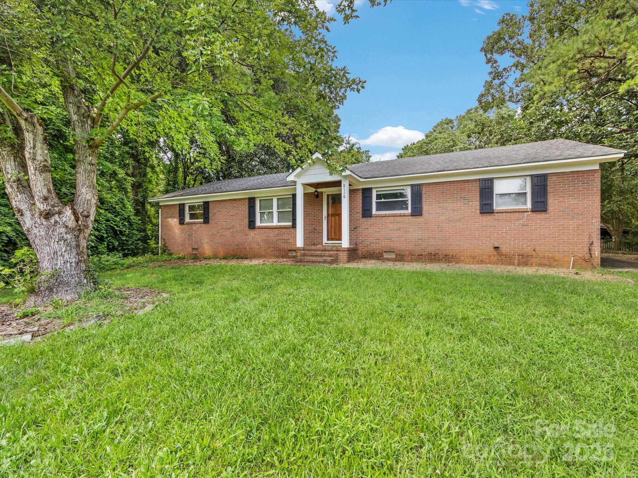 8116 Harriett Avenue Charlotte NC 28216