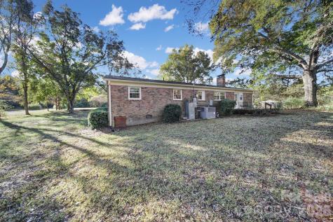 3987 Taxahaw Road Lancaster SC 29720