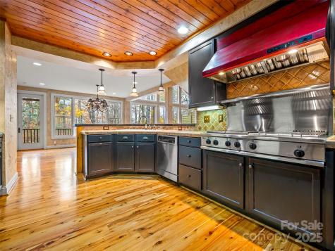 21 Wild Flower Hollow Hendersonville NC 28739