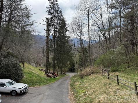 814 Mountain View Drive Maggie Valley NC 28751