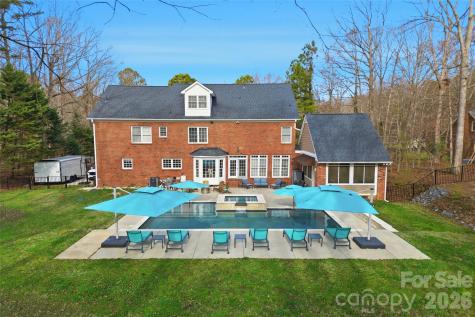 4425 Glen Oaks Drive Matthews NC 28104