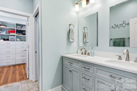 63 Old Spring Drive Candler NC 28715