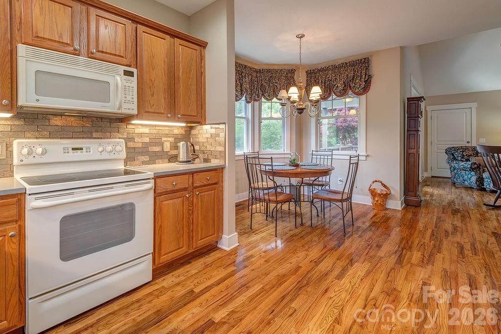 4 Olde Cottage Lane Asheville NC 28803