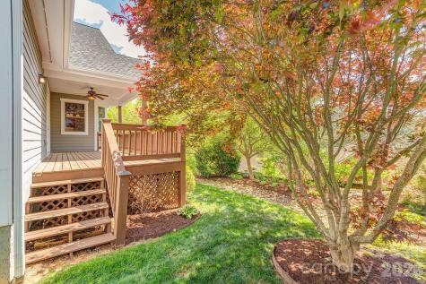 4 Olde Cottage Lane Asheville NC 28803