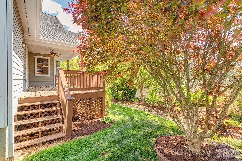 4 Olde Cottage Lane Asheville NC 28803