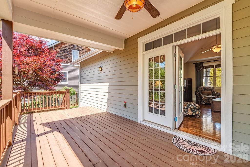4 Olde Cottage Lane Asheville NC 28803