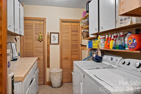 21 Gunter Drive Waynesville NC 28785