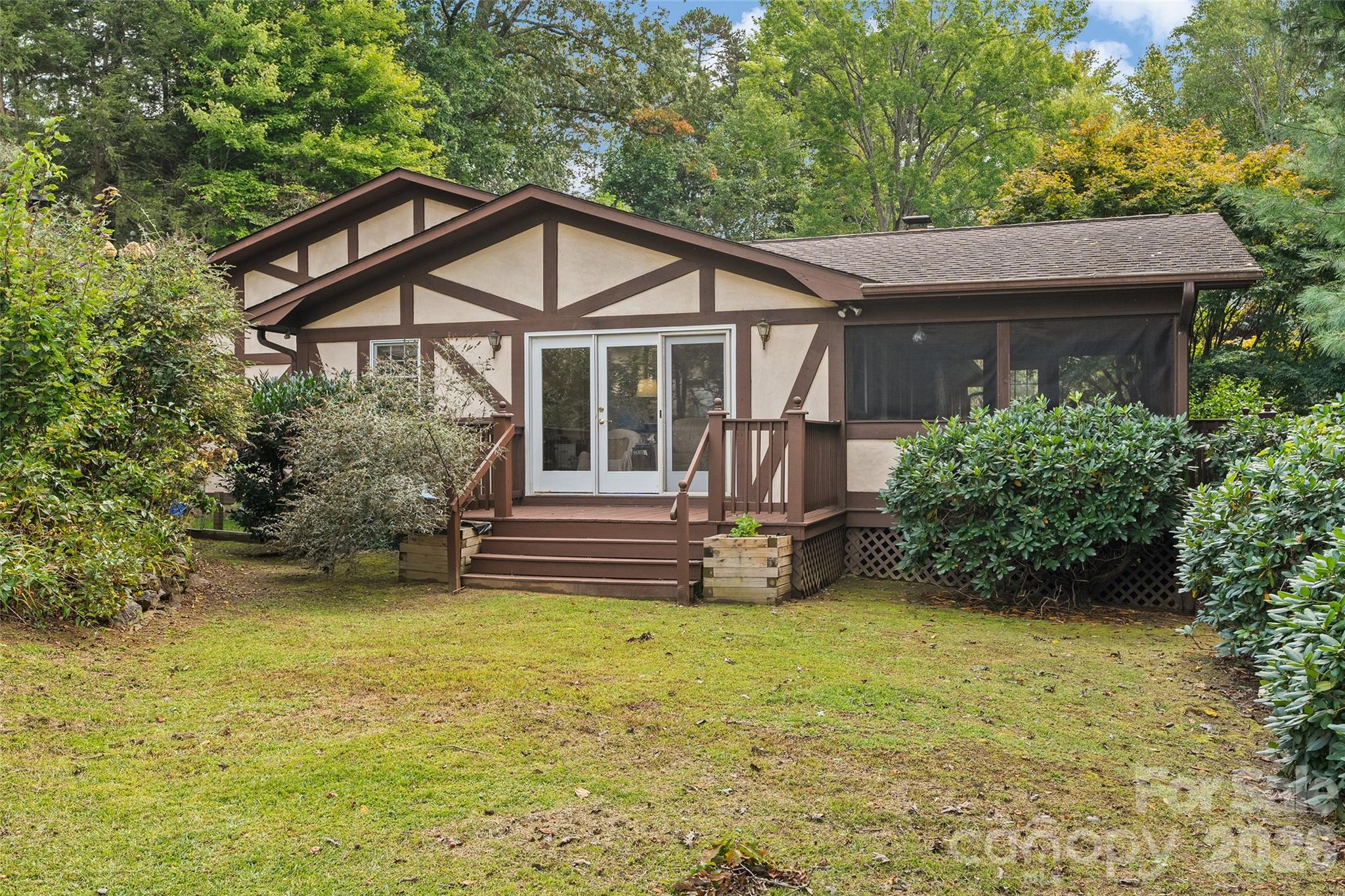 21 Gunter Drive Waynesville NC 28785